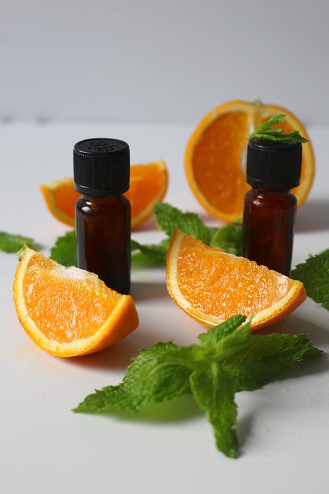 Aceite de menta y naranja